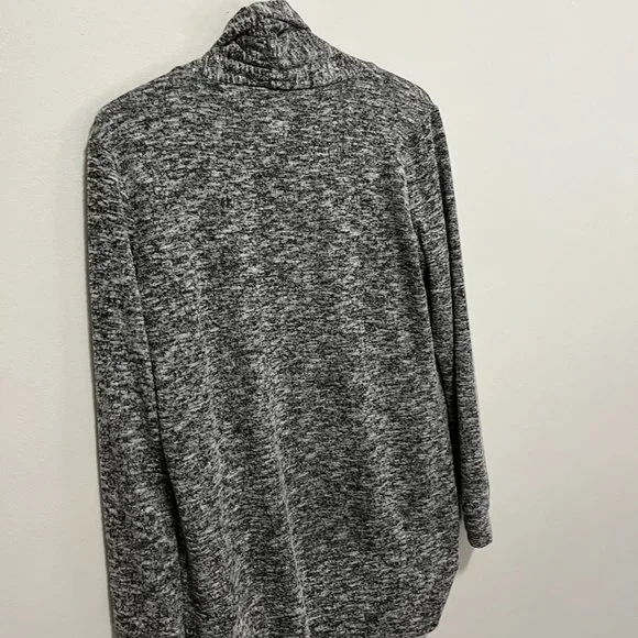 Blue Notes Sweater - Picture 3 of 9